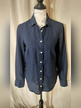 Baird McNutt for J.Crew Women's Irish Linen Slim Fit Navy Shirt. Size 4/US S